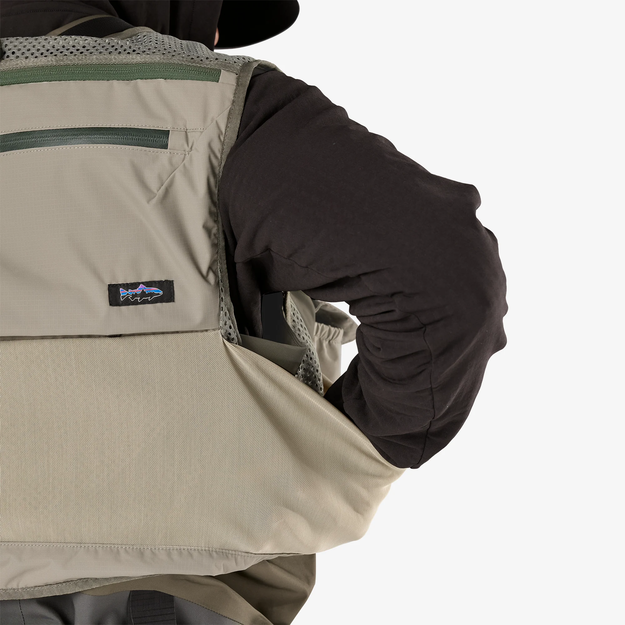 Stealth Pack Fishing Vest - Image 5