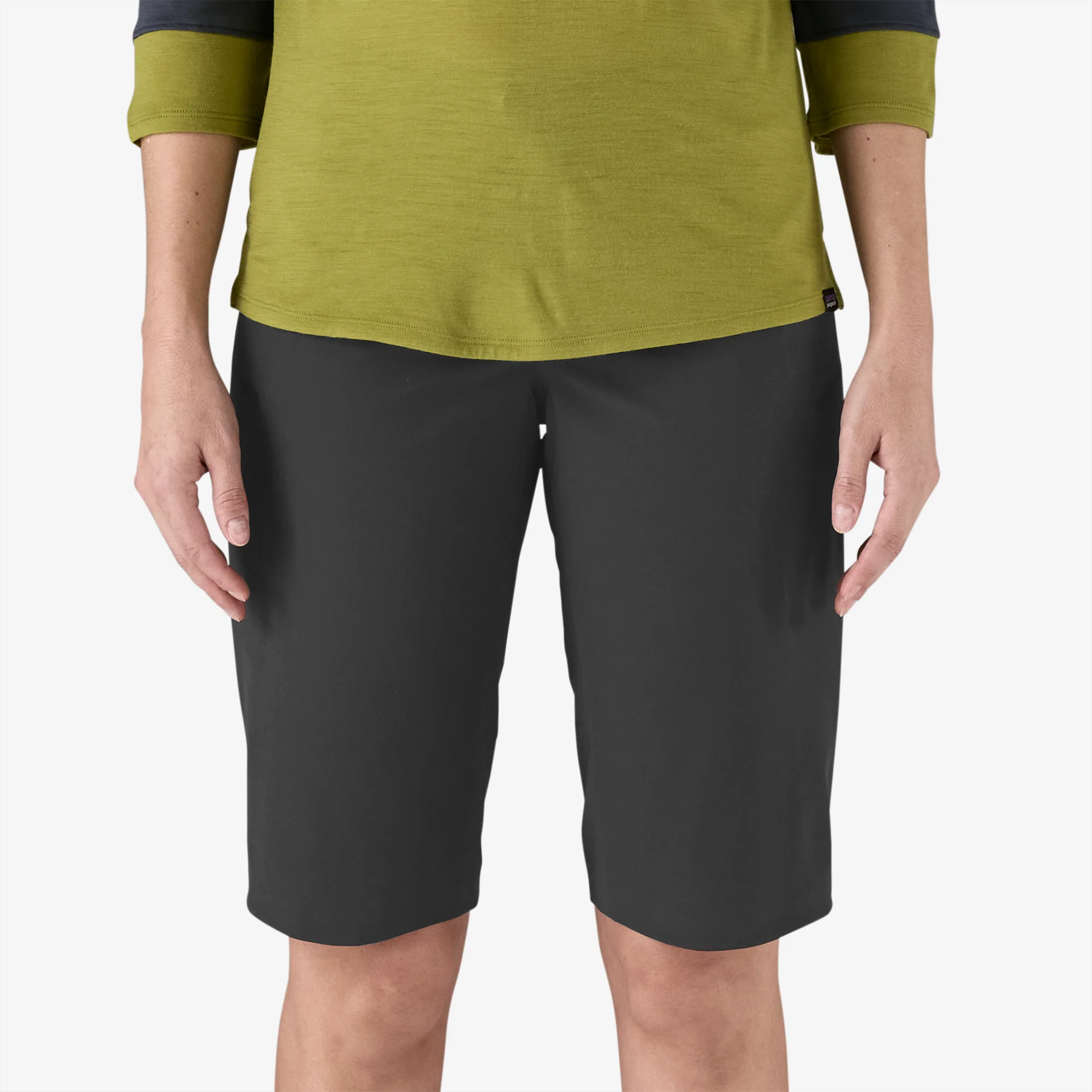 Women's Dirt Roamer Bike Shorts - Image 2