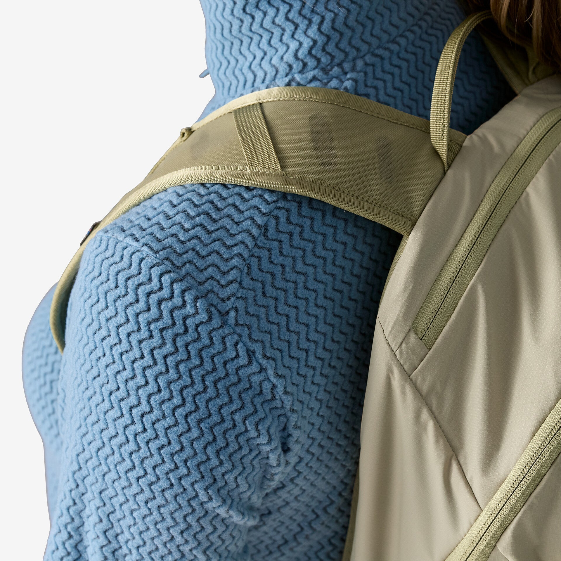 Women's R1® Air Fleece Zip-Neck - Image 9